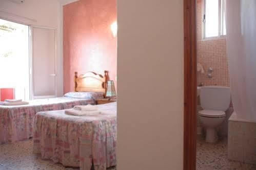 Hostal Paris Ciutadella Ciutadella  Eksteriør bilde